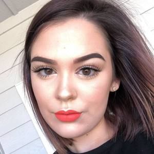 Meet your Posher, Briana